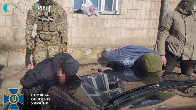 СБУ заявляет о предотвращении заказного убийства в Ровно. По другим данным, возможна провокация силовиков