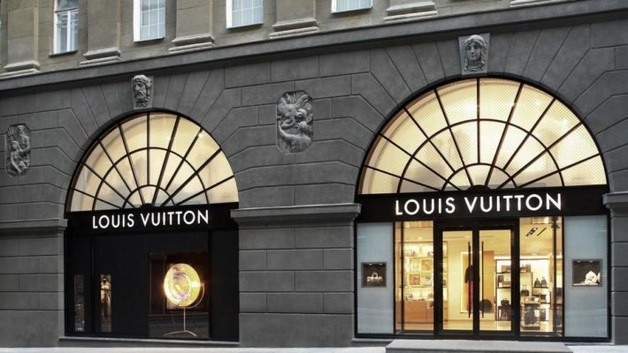 Louis Vuitton бесплатно изготовит антисептики для больниц Франции