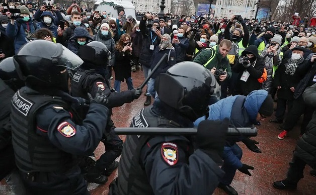 В Москве на акцию в поддержку Навального вышли 40 тысяч человек