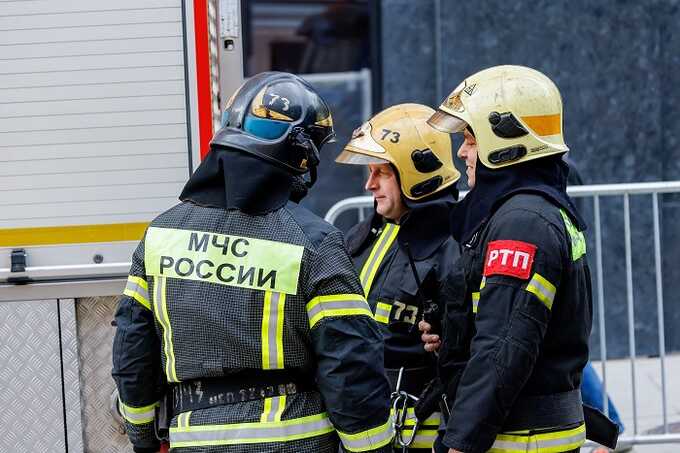 Снаряд попал в здание бюро судебно-медицинской экспертизы в Сосновке