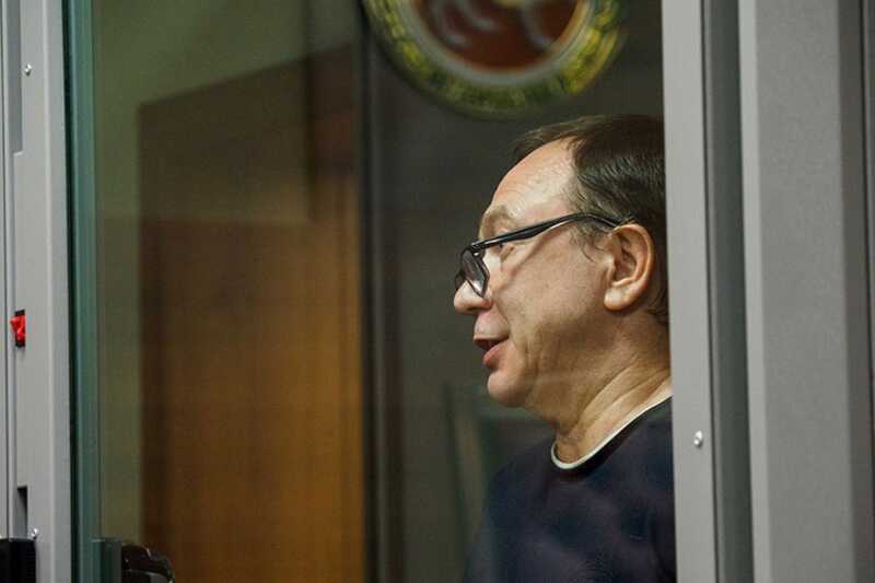 Казанский криминальный авторитет в бегах: бывший лидер преступной группировки Рифкат Вахитов избежал суда