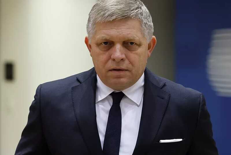 Искусственный интеллект "уволил" премьер-министра Словакии: полиция разыскивает автора
