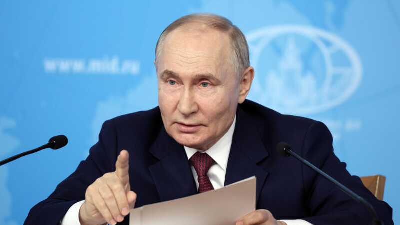 Президент России Владимир Путин объявил о введении пасхального перемирия в рамках проведения "СВО"