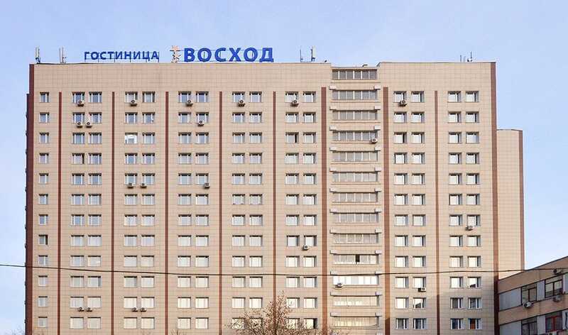 Вооруженный пистолетом мужчина ворвался в номер гостиницы «Восход» в Москве