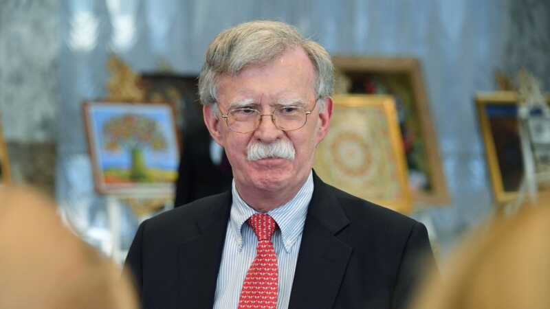 Болтон предположил, что Трамп может прекратить поддерживать Украину в обмен на получение Нобелевской премии