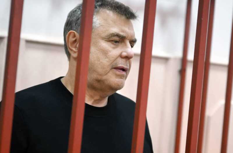 Бывший менеджер "Росатома" Геннадий Сахаров был осужден за получение крупной взятки и приговорен к 12 годам лишения свободы