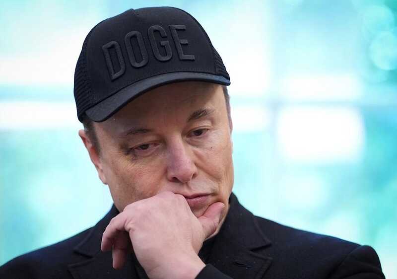 Илон Маск поделился, как получил удар перед пресс-конференцией в Овальном кабинете