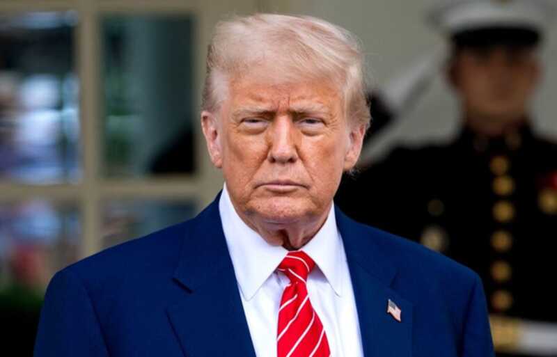 Американский президент Дональд Трамп выпустил аромат с национальным посланием