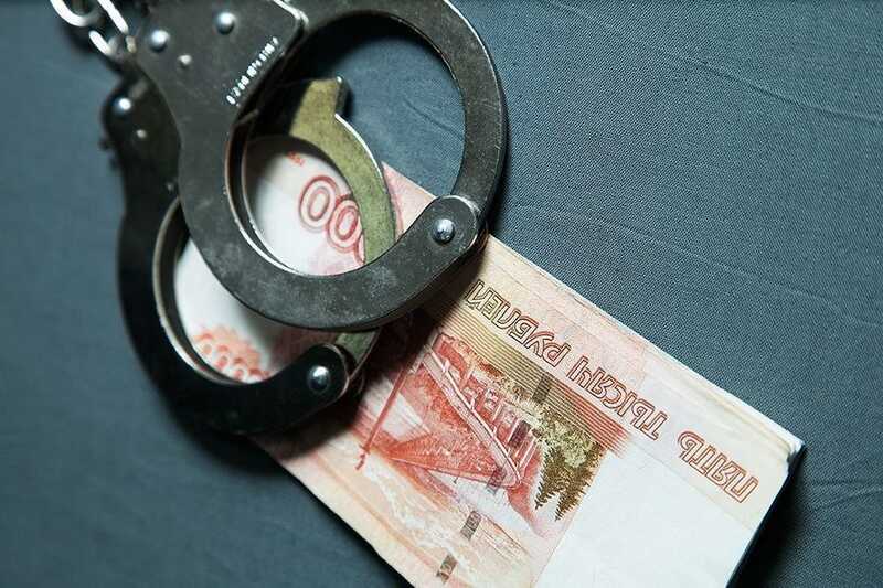 ФСБ арестовала начальника полиции аэропорта за организацию незаконной миграции