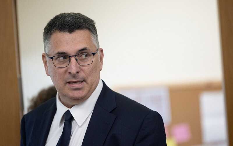 Министр Израиля Гидеон Саар приехал в Киев с целью усиления дипломатических отношений