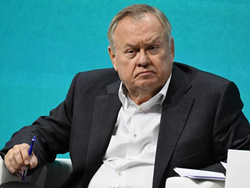 86 миллиардов рублей «сгорели» вместе с «Адмиралом Кузнецовым»: как ремонт авианосца под руководством Андрея Костина превратился в фарс