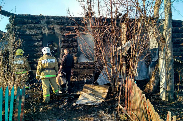 Мальчик устроил пожар и сжег свою семью заживо в Красноярском крае