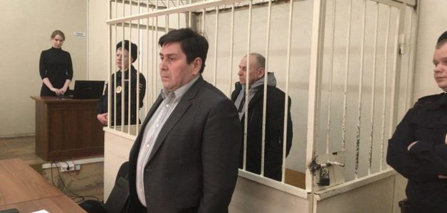 «Выбросил тело на улицу». Суд Заречного арестовал деда, зарезавшего своего двухлетнего внука