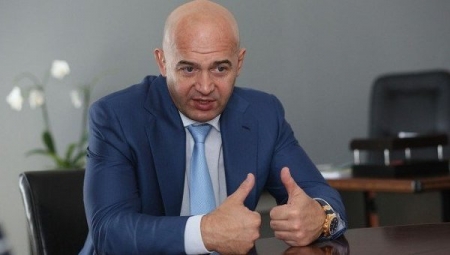 В сеть попала переписка «смотрящего» за угольной сферой Виталия Кропачева и замминистра Анатолия Корзуна. "Под коня копают, мы идем прицепом" В сеть попала переписка «смотрящего» за угольной сферой Виталия Кропачева и замминистра Анатолия Корзуна. "Под коня копают, мы идем прицепом"