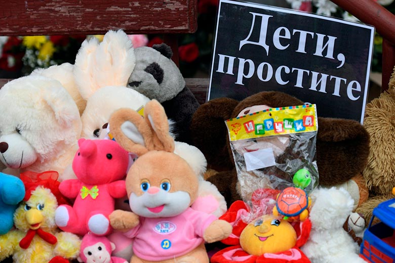 Стихийный мемориал в Кемерово Стихийный мемориал в Кемерово