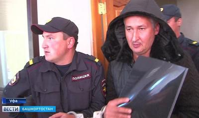 Рамиль Гарифуллин (справа) Рамиль Гарифуллин (справа) qrxizirdiqze tidttiqzqiqkd dzdiqkhiqdtidzrvls
