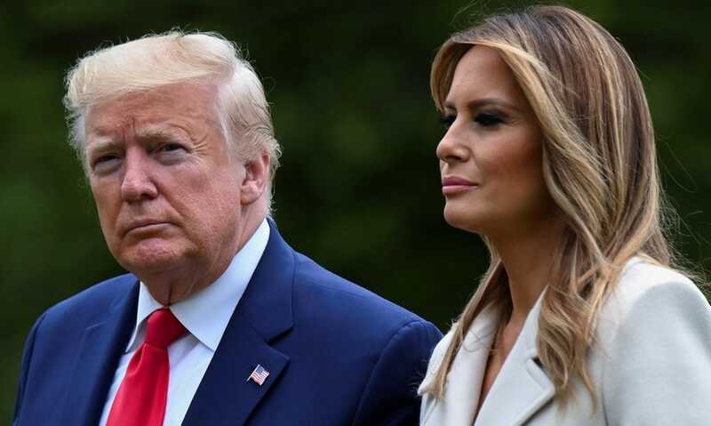 Дональд и Мелания Трамп проявили эмоции на публике перед поездкой на похороны Папы Римского Франциска